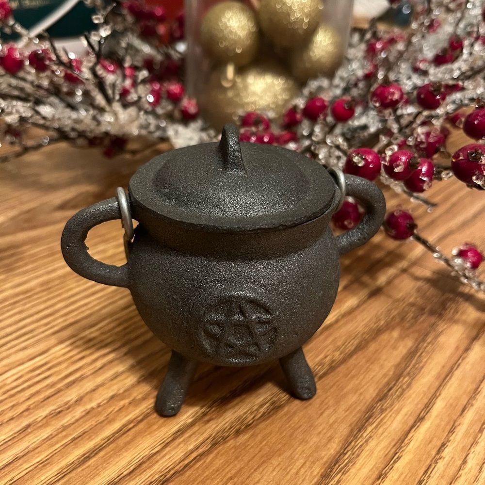 Witchy cauldron